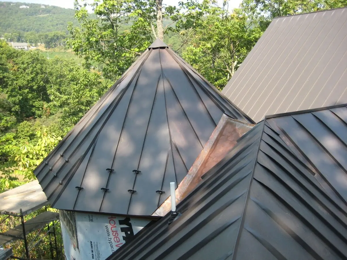 Professional Gutter Cleaning by Craftsman Roofing in Miller Heights